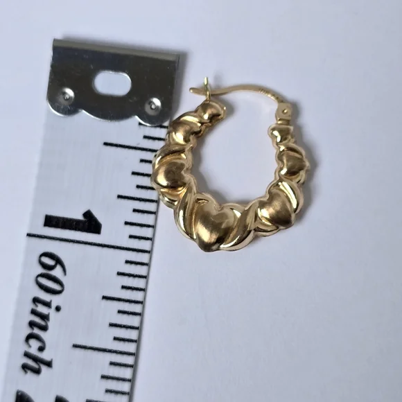 10k Gold Puffy Heart Earrings - Picture 4 of 4